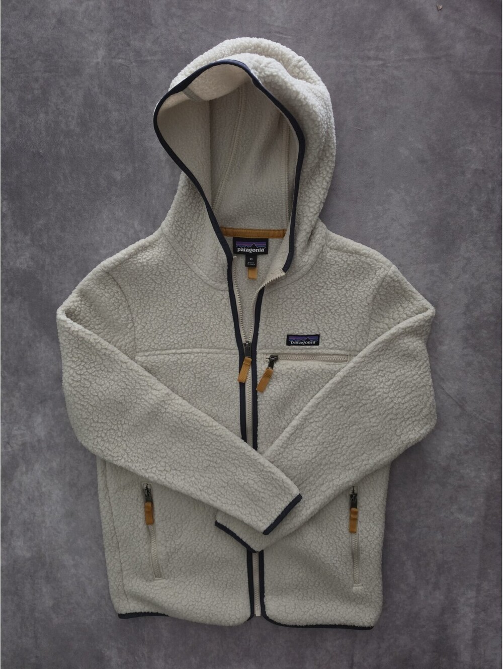 SKU0310 Patagonia Women’s XS Retro Pile Fleece Hoodie Jacket Ivory Full Zip